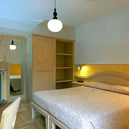 Szálloda Vallecetta 3*